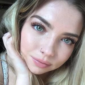 Meet your Posher, Arianna